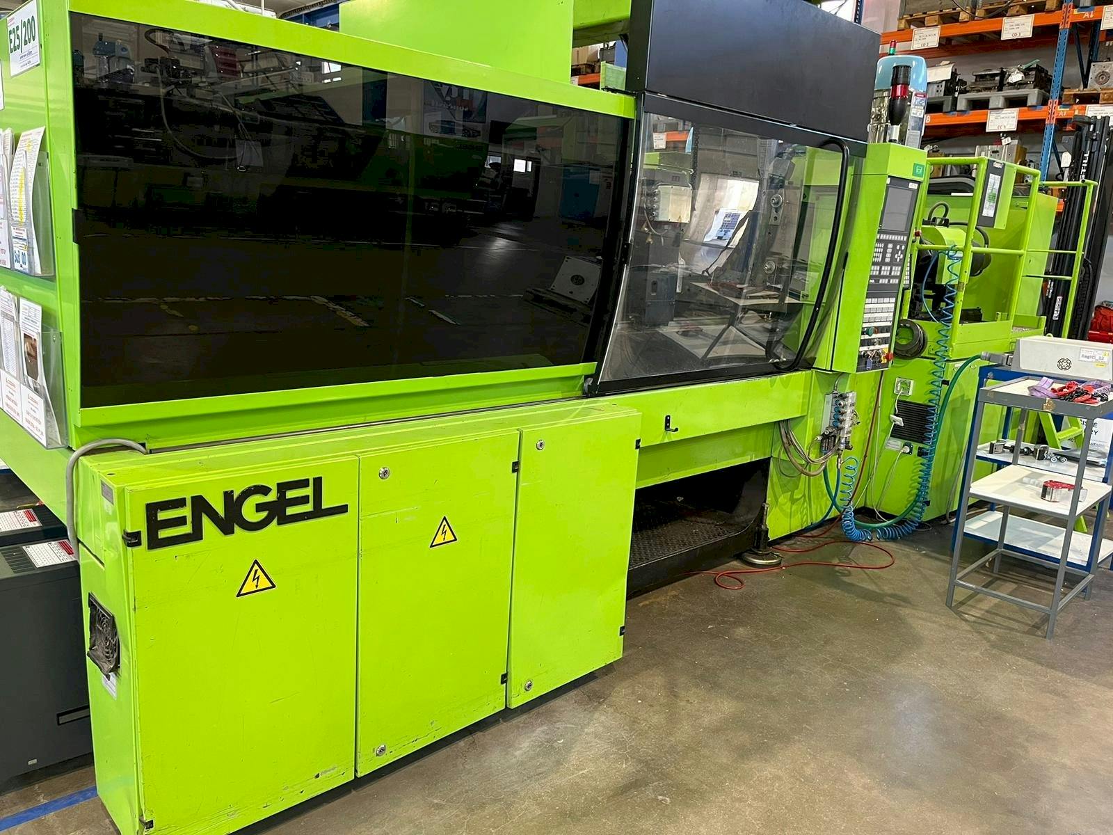 Prikaz  stroja Engel ES 650/150 HL  sprijeda