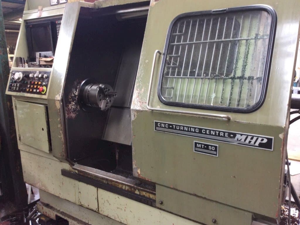 Prikaz  stroja MHP MT-50  sprijeda