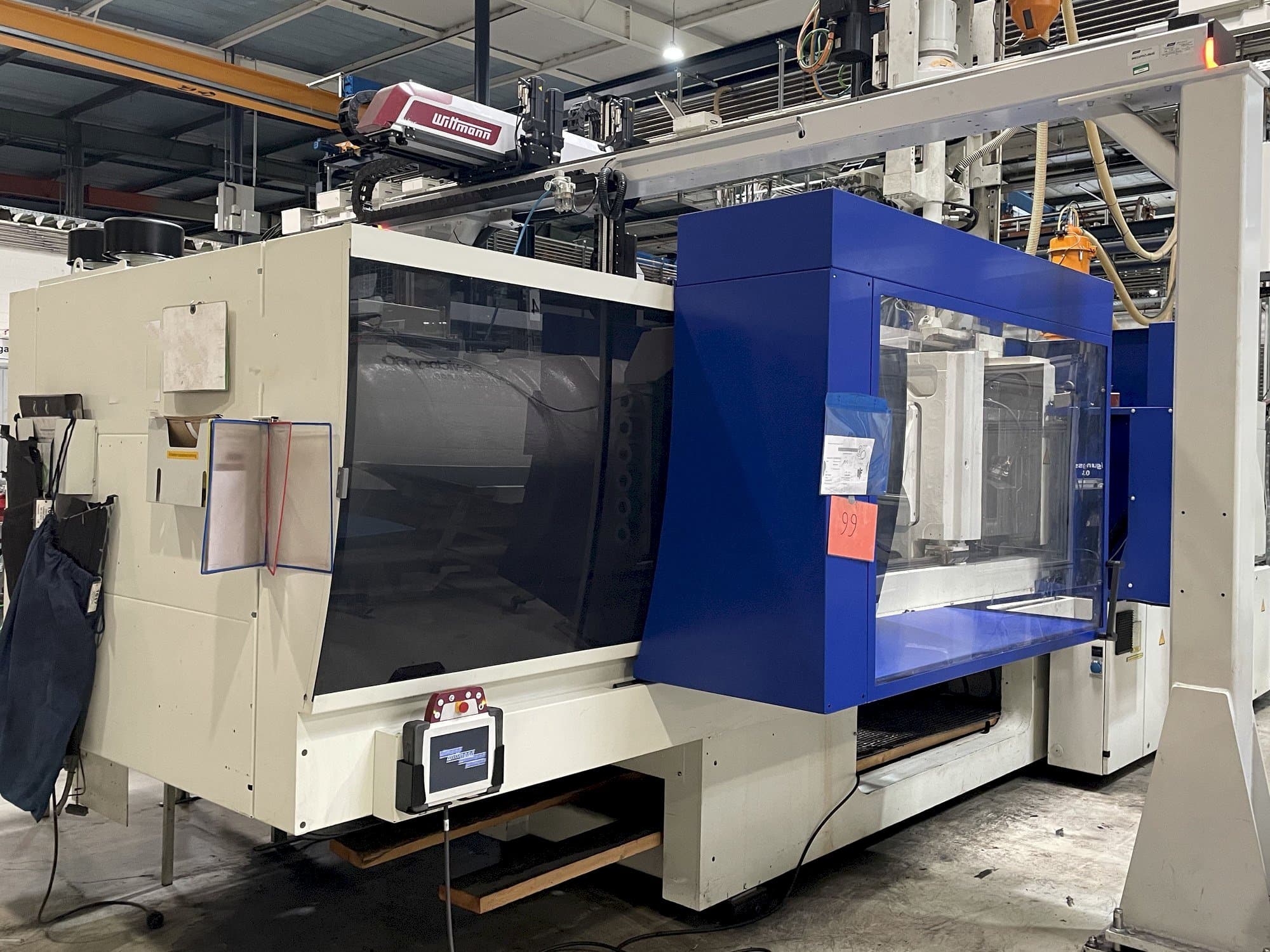 Prikaz stroja ENGEL e-vc 1340H/310V/400 Combi sprijeda