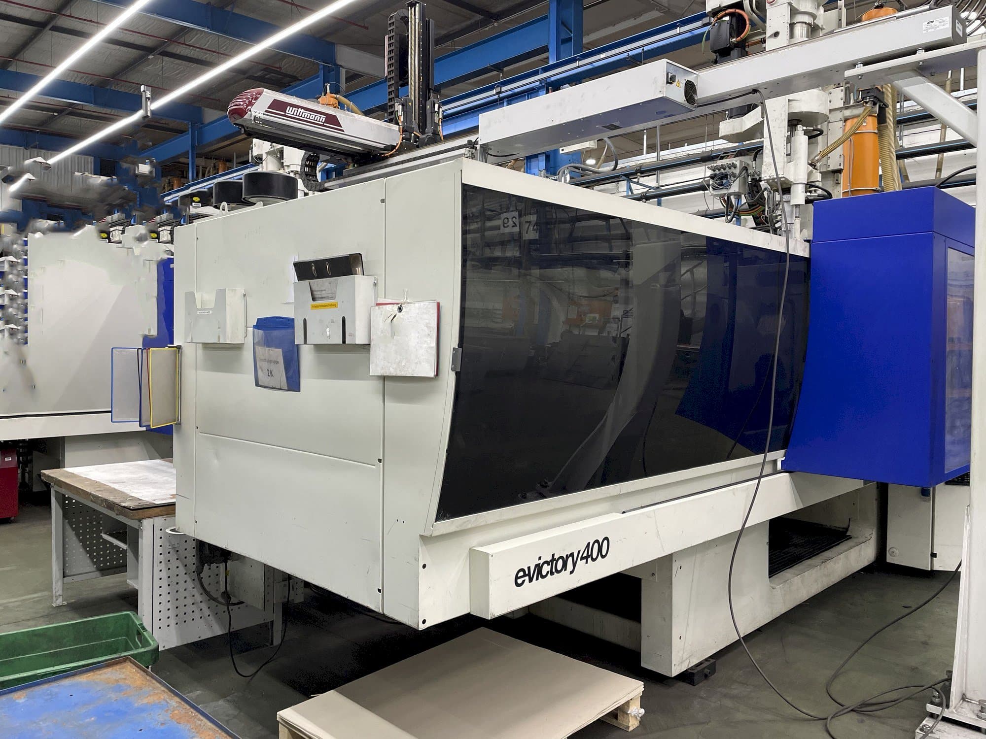 Prikaz stroja ENGEL e-vc 1340H/310V/400 sprijeda