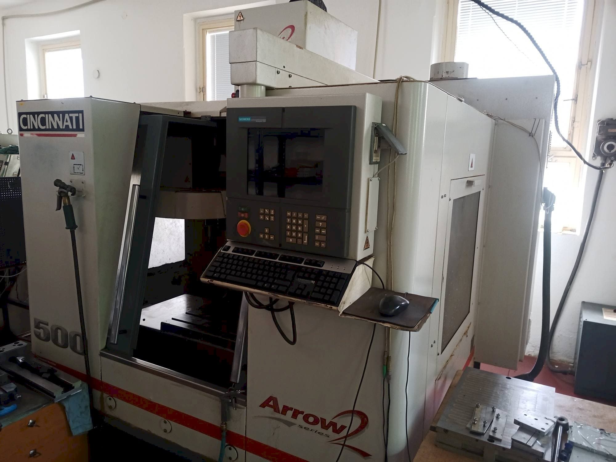 Prikaz stroja Cincinnati Arrow 2 sprijeda