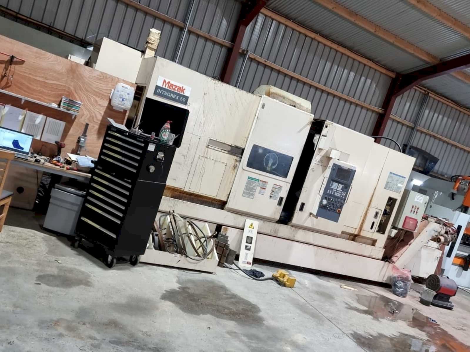 Prikaz  stroja Mazak Integrex 50YR-1500U  sprijeda