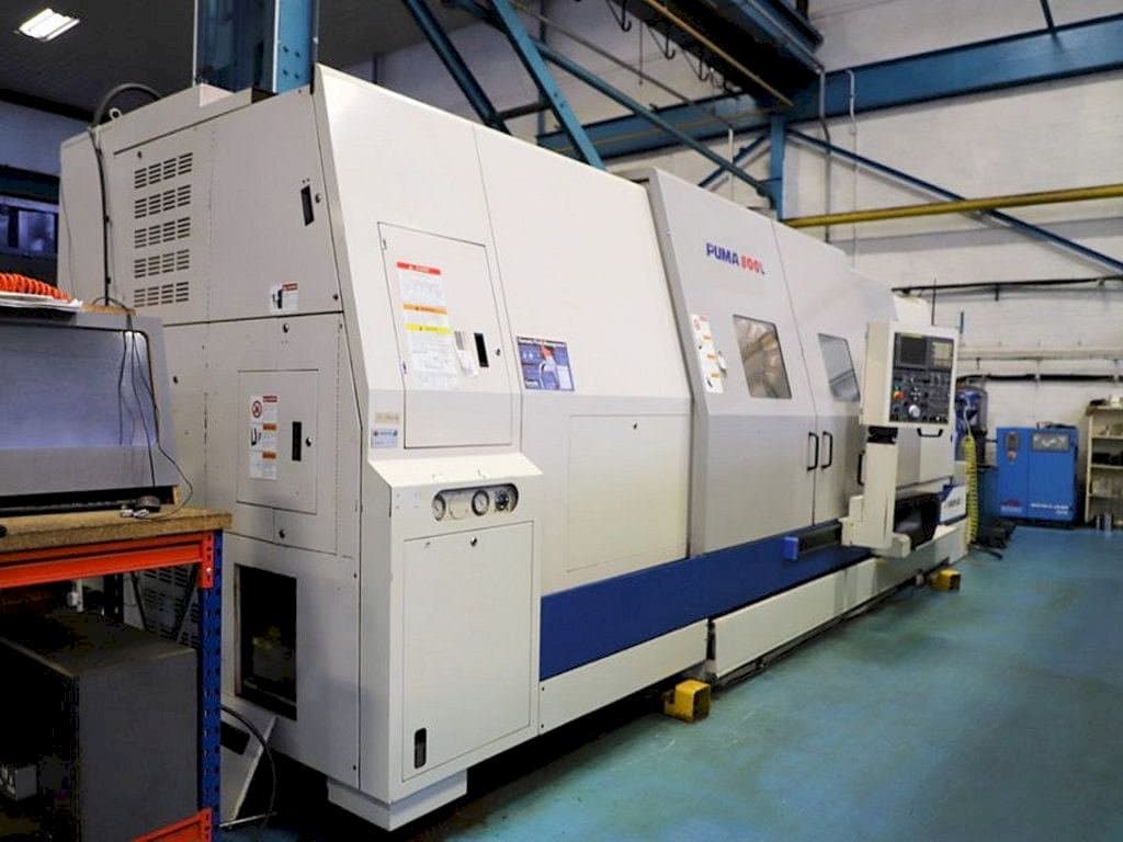 Prikaz stroja Doosan Puma 800L sprijeda