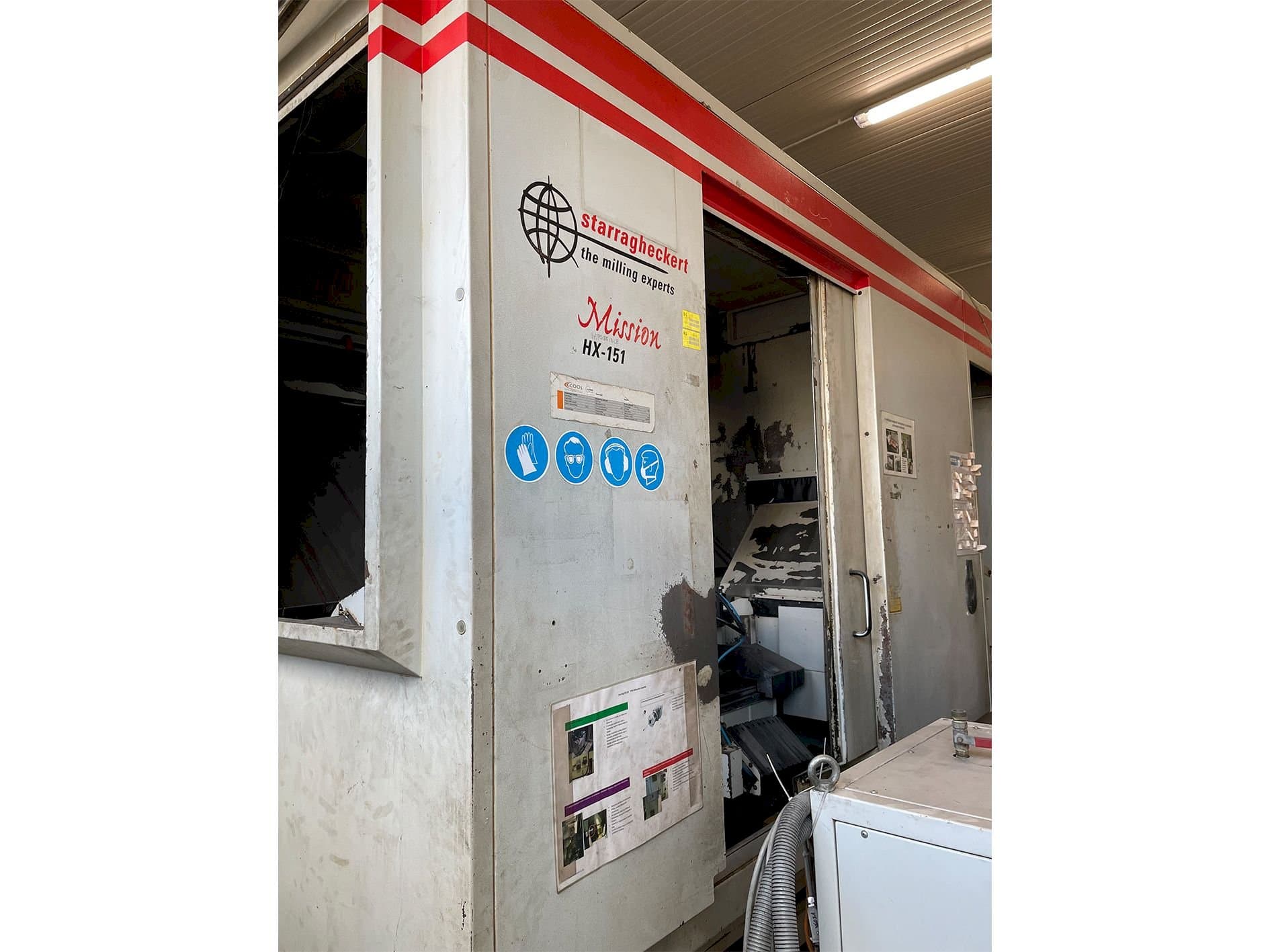 Prikaz stroja Starrag HX 151 (2004) sprijeda