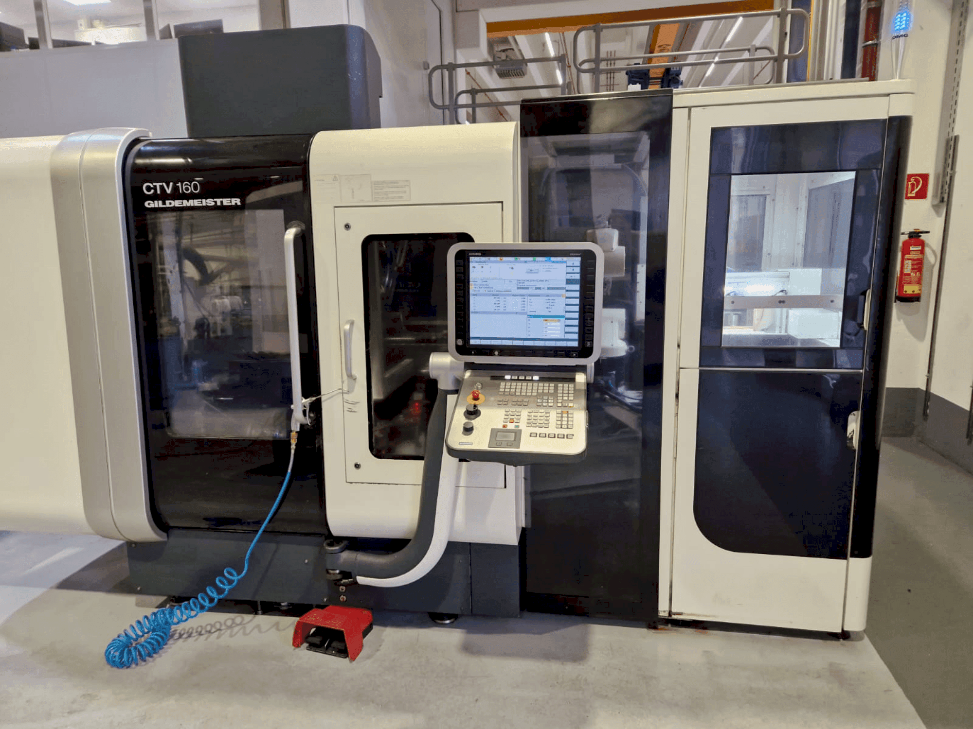 Prikaz stroja DMG Gildemeister CTV 160 sprijeda