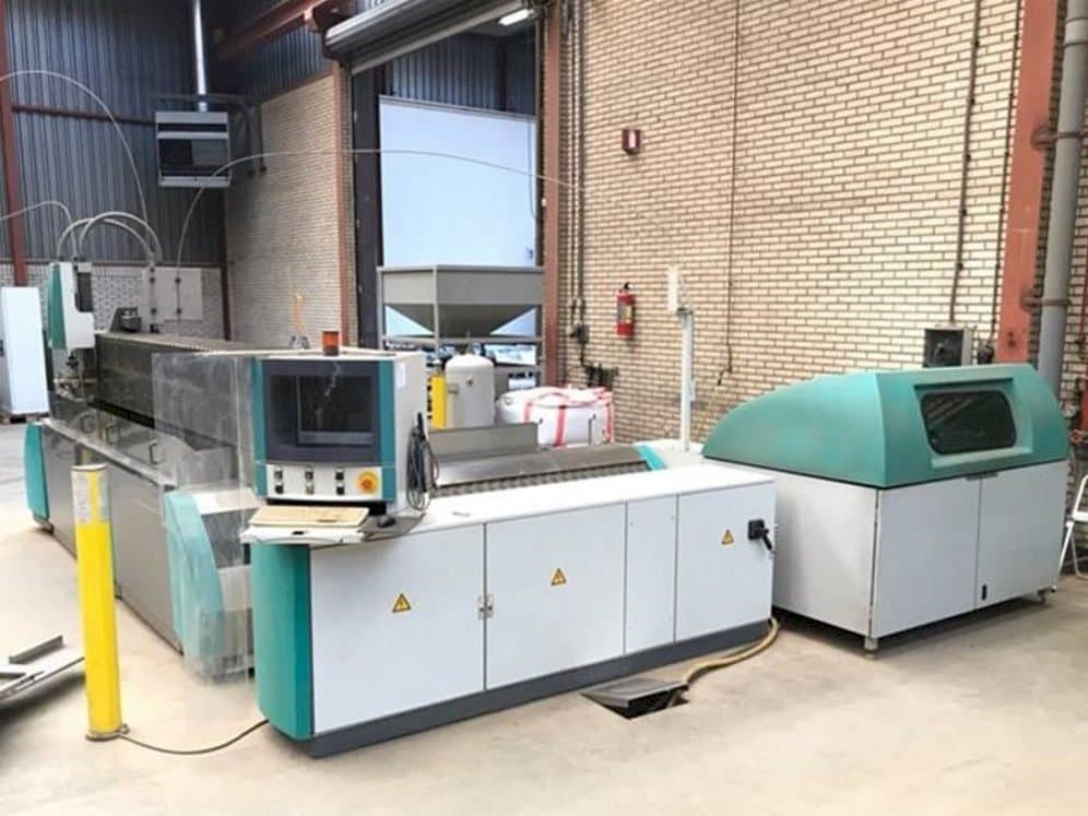 Prikaz stroja Flow WMC 3020 sprijeda