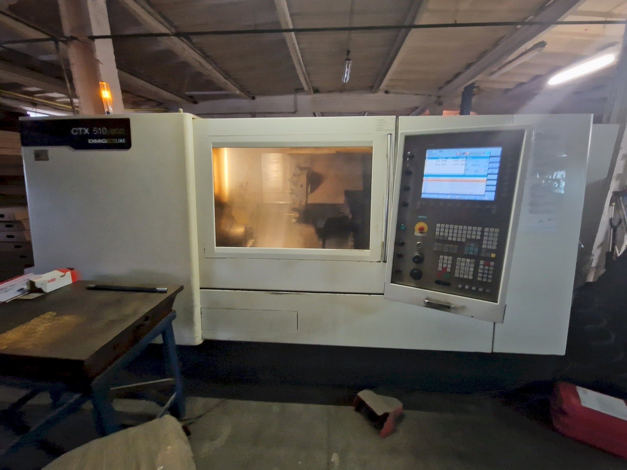 Prikaz stroja DMG CTX 510 eco sprijeda