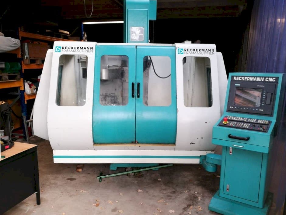 Prikaz stroja RECKERMANN VMC 850 sprijeda