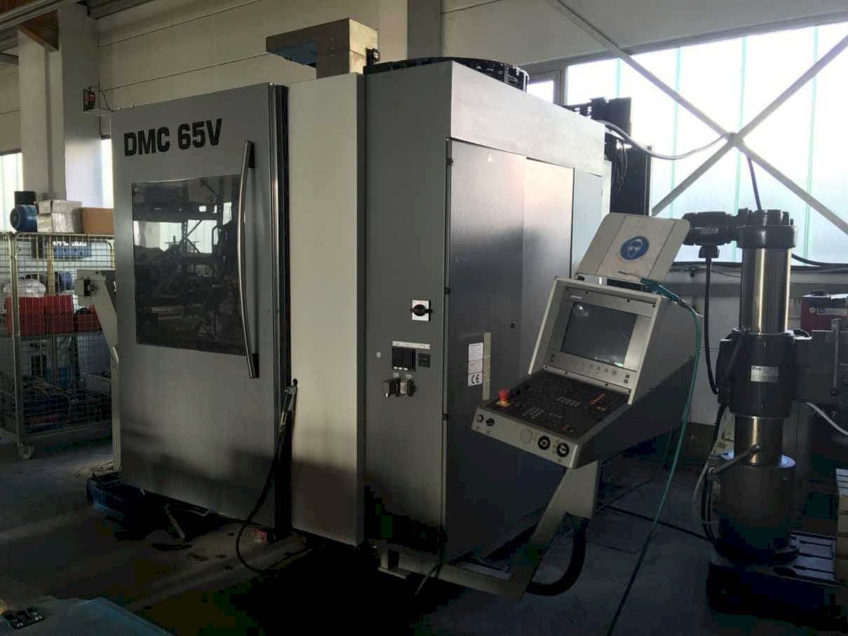 Prikaz stroja DECKEL MAHO DMC65V sprijeda
