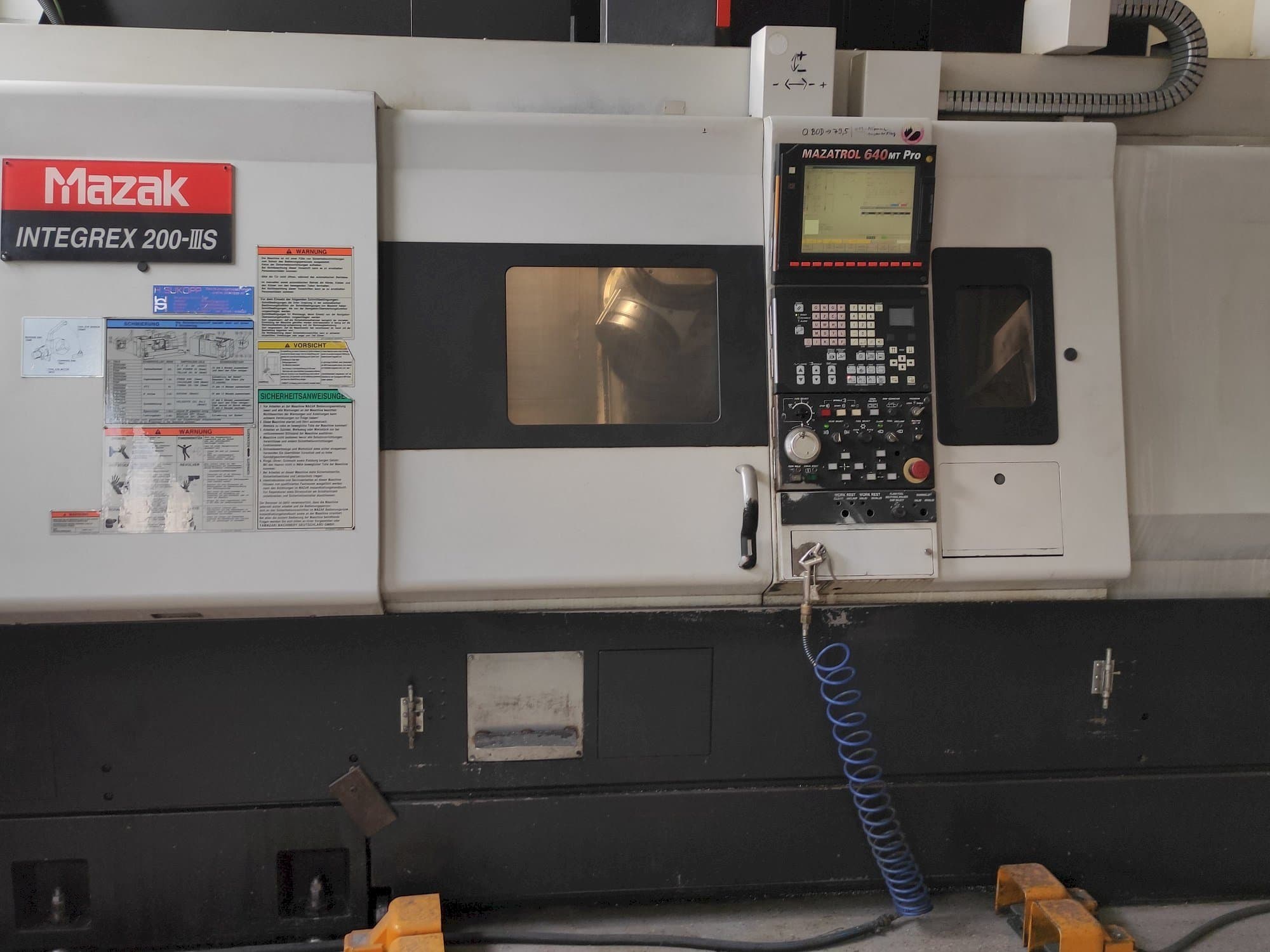 Prikaz stroja Mazak Integrex 200-III S sprijeda