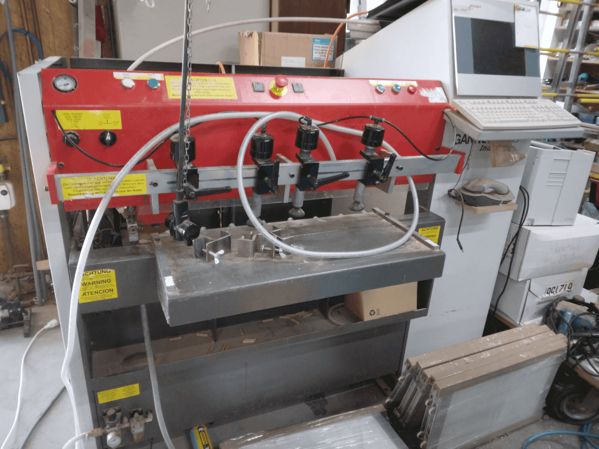 Prikaz  stroja GANNOMAT Index Logic T70  sprijeda