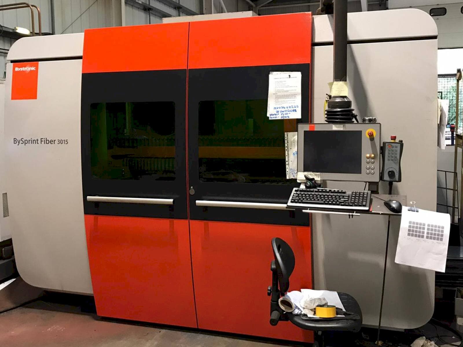 Prikaz stroja Bystronic BySprint Fiber 3015 sprijeda