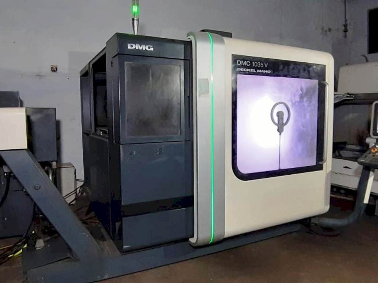 Prikaz stroja DMG DMC 1035 V sprijeda