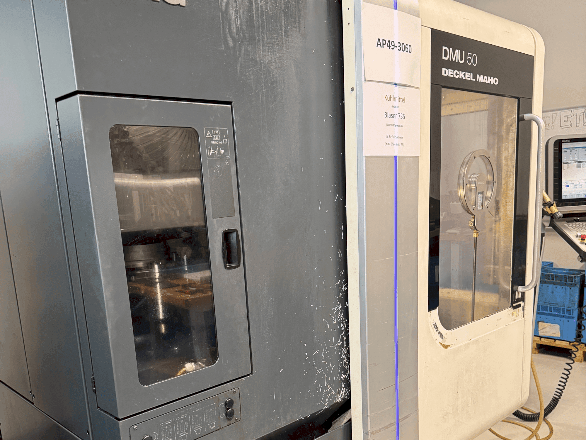 Prikaz  stroja DMG DECKEL MAHO DMU 50  sprijeda