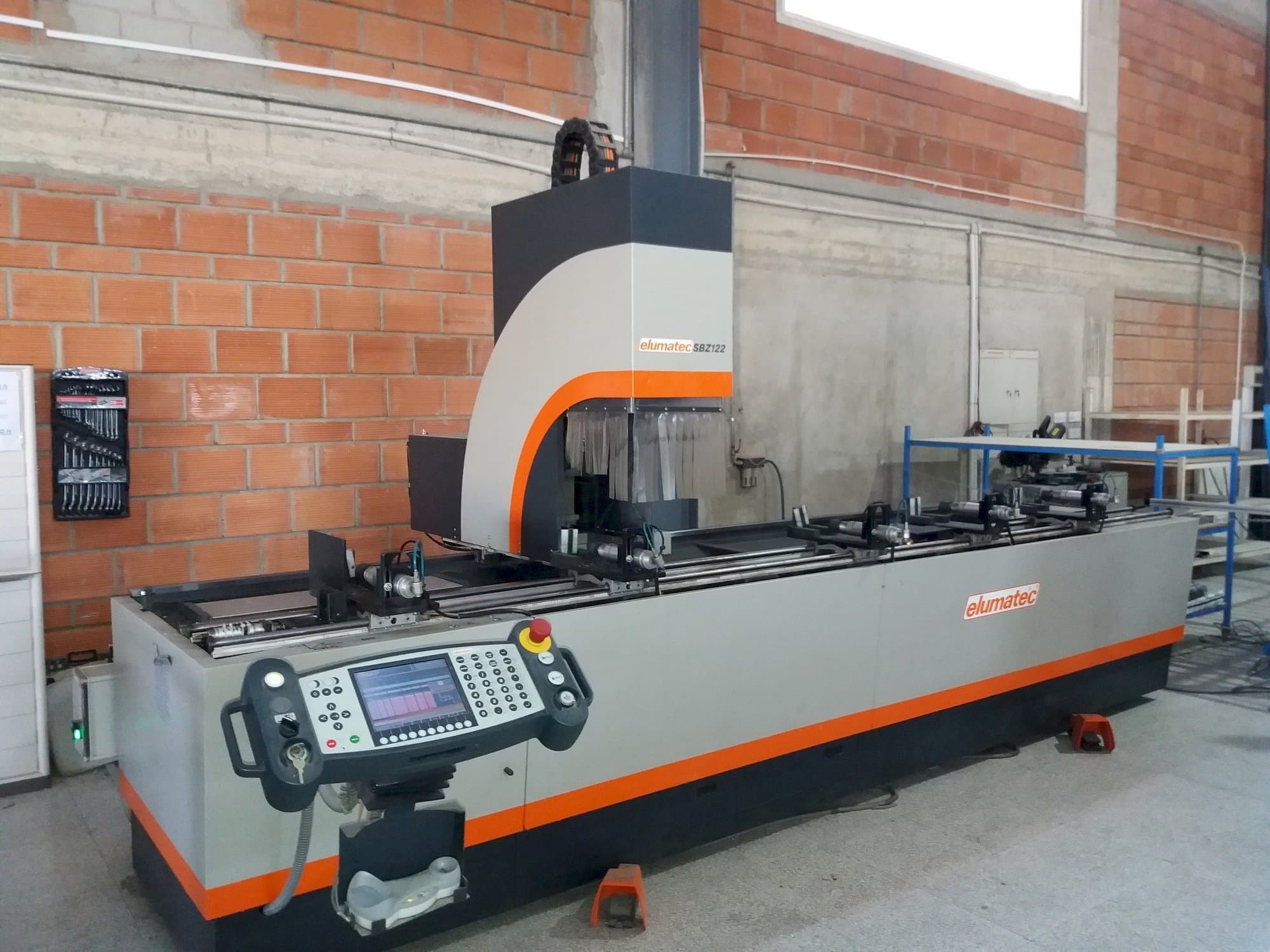 Prikaz stroja Elumatec Sbz 122 sprijeda