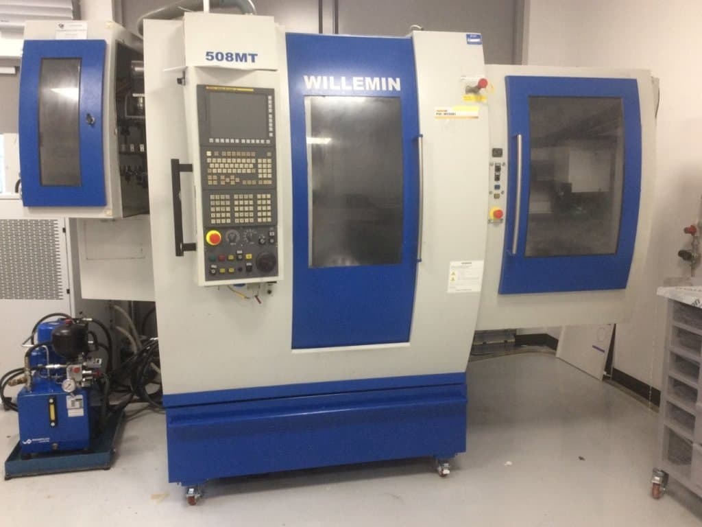 Prikaz stroja Willemin W 508MT sprijeda