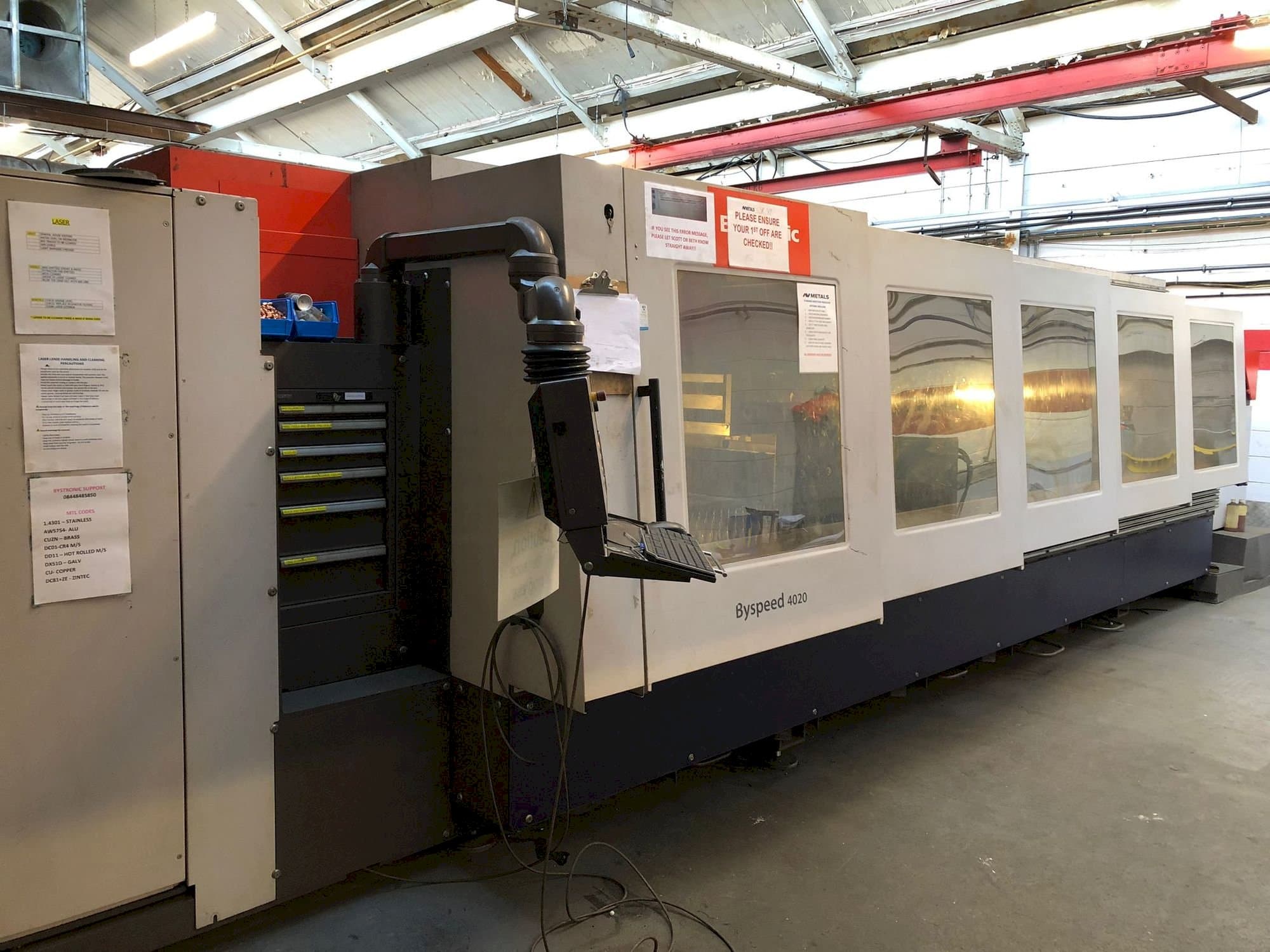 Prikaz stroja Bystronic BySpeed 4020 sprijeda