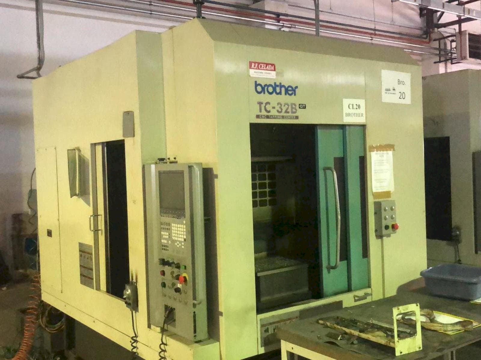 Prikaz stroja Brother TC 32B sprijeda