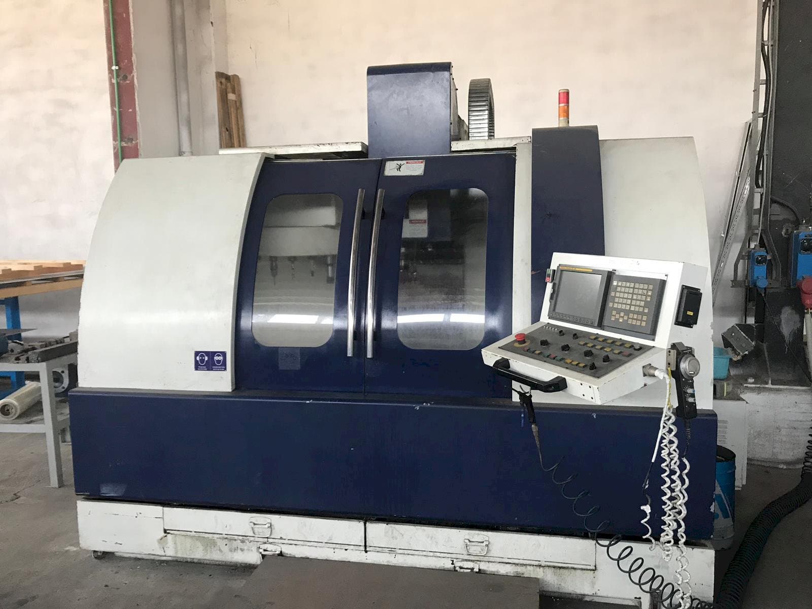 Prikaz stroja Euma Spinner CAMS 200 sprijeda