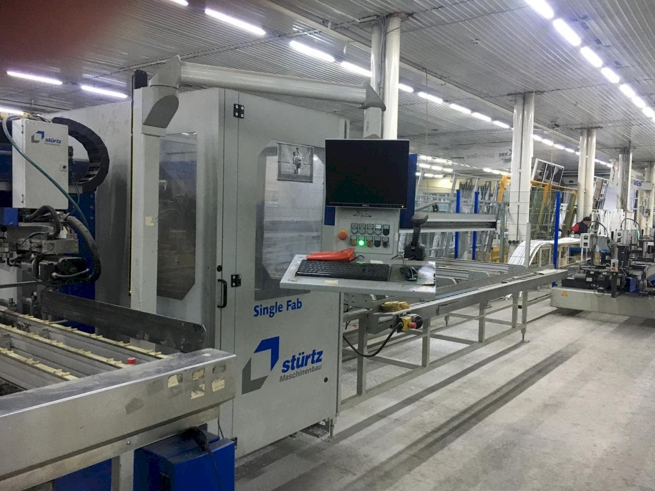 Prikaz  stroja Sturtz NFZ-JC-JM-160-X  sprijeda