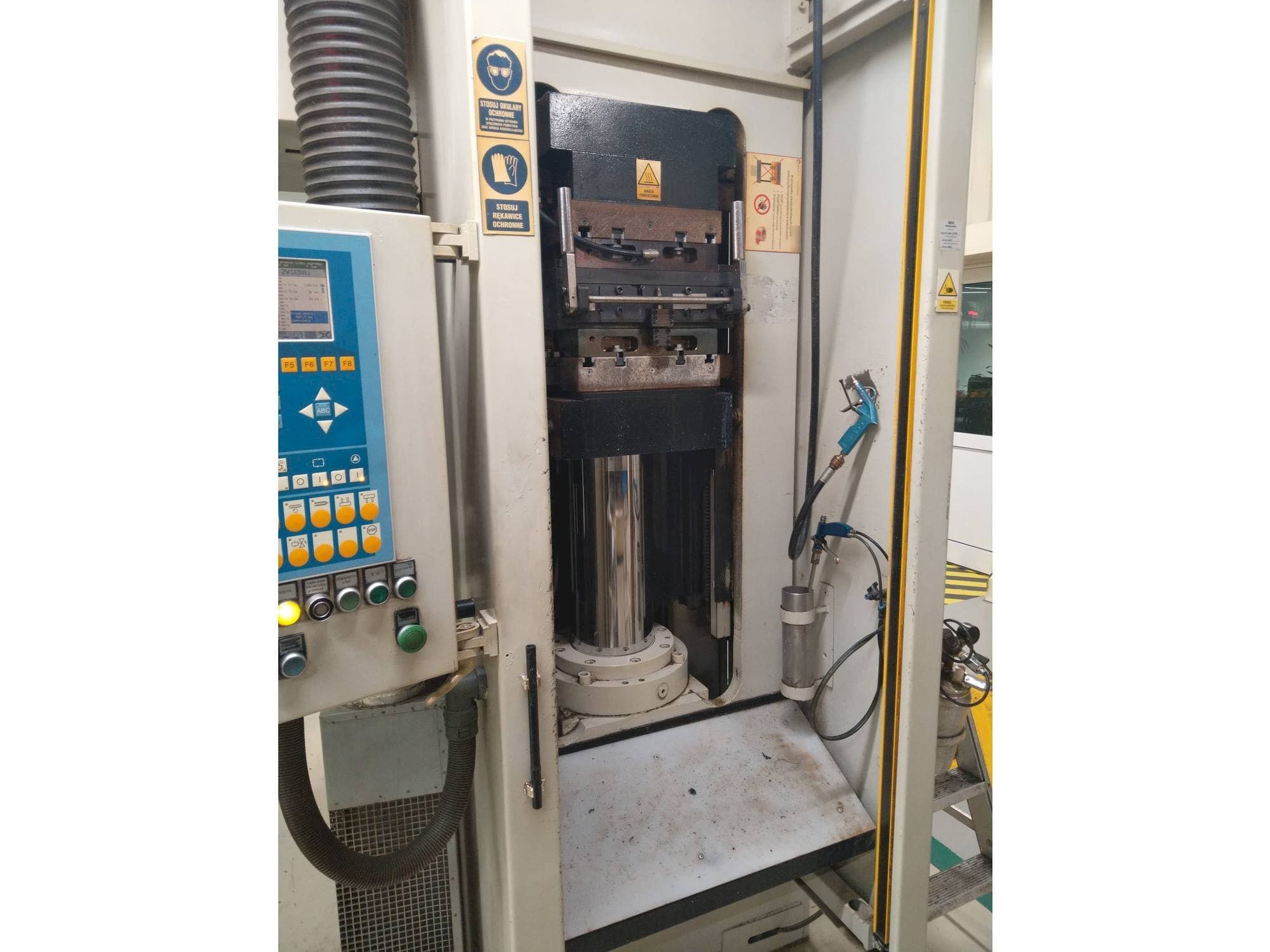 Prikaz lijeve strane stroja LWB STEINL VRE 1100/1000