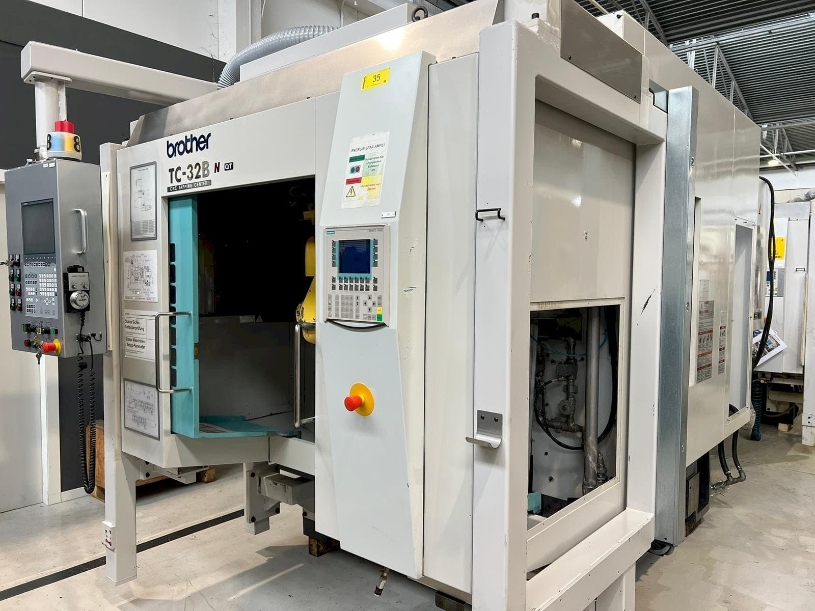 Prikaz stroja Brother TC-32BN QT sprijeda