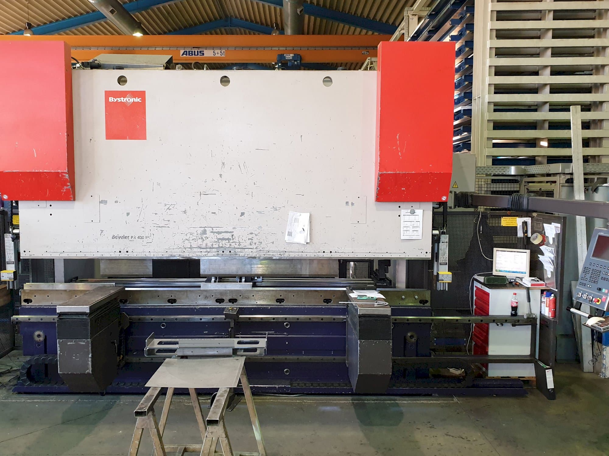 Prikaz  stroja Bystronic Beyeler PR 400 x 4100 sprijeda