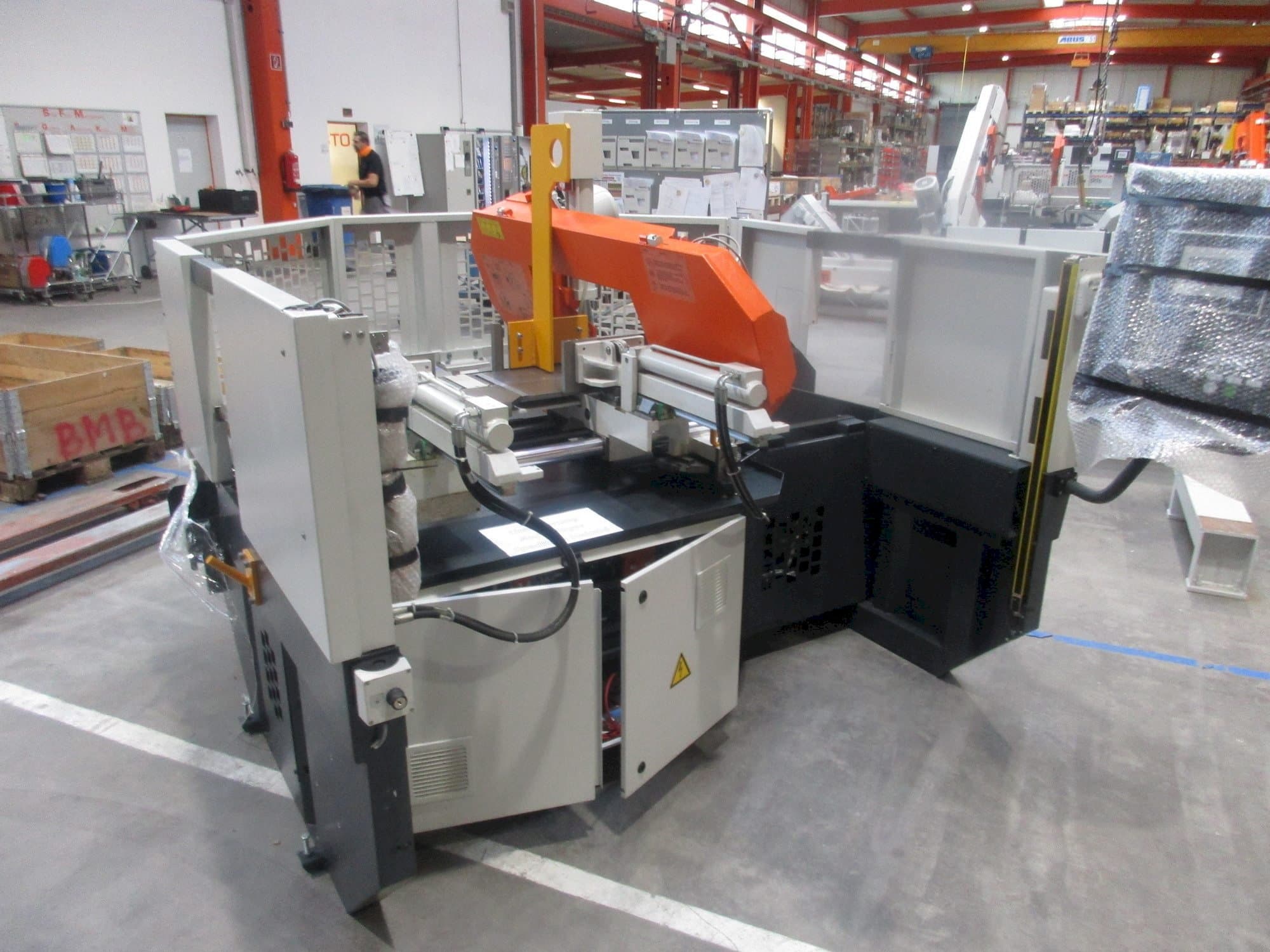 Prikaz stroja KASTO micut A 2.6 sprijeda