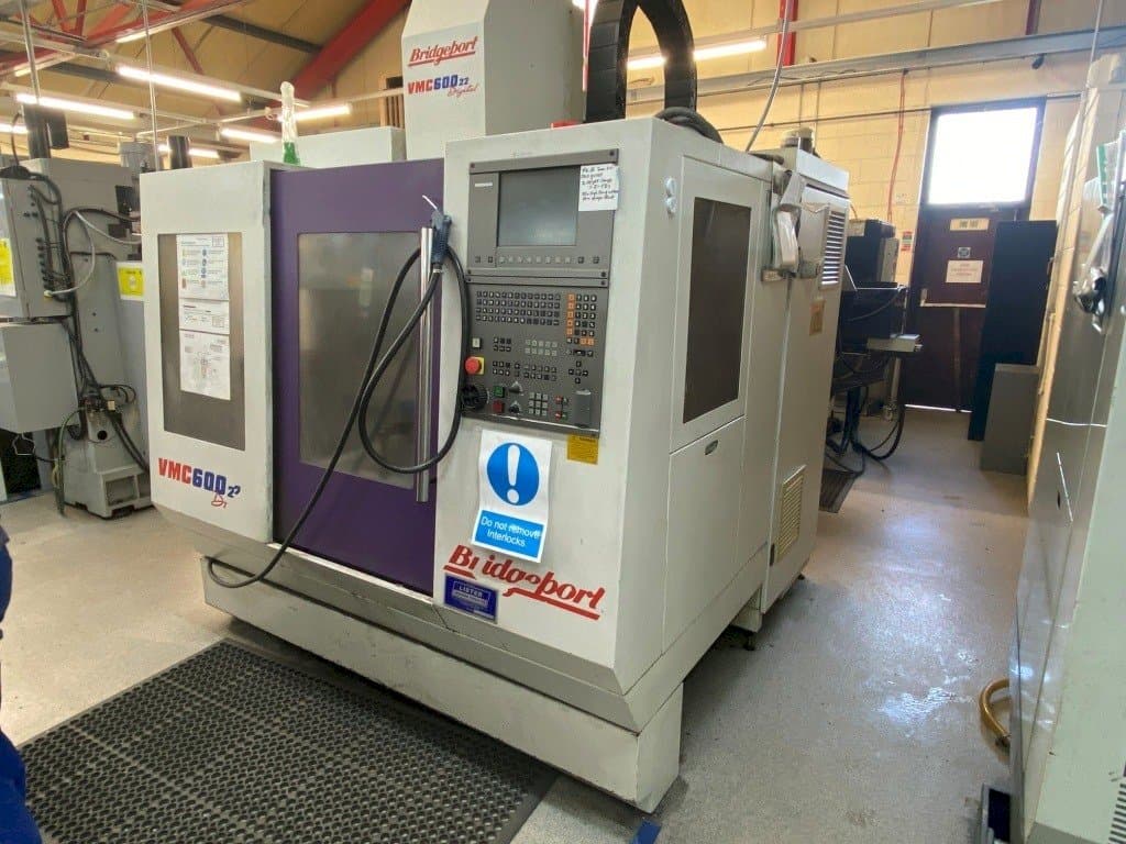 Prikaz stroja Bridgeport VMC 600/22 Digital sprijeda