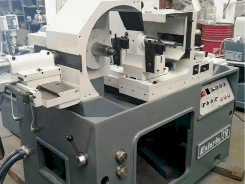 Prikaz stroja Estarta 312 sprijeda