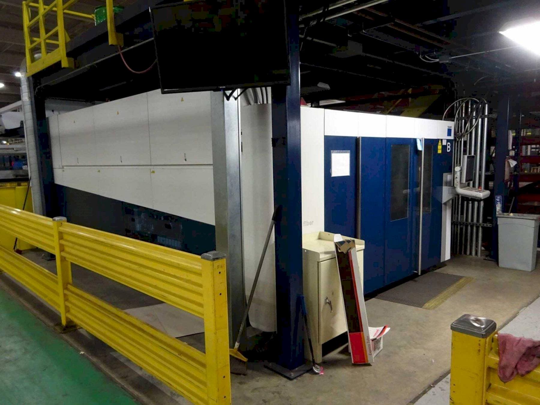 Prikaz stroja Trumpf TruLaser 5040 Fiber sprijeda