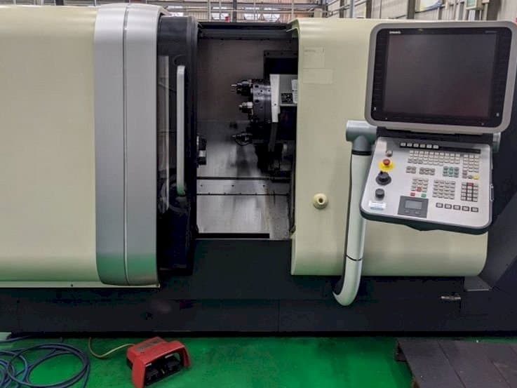 Prikaz stroja Gildemeister CTX Alpha 300 sprijeda