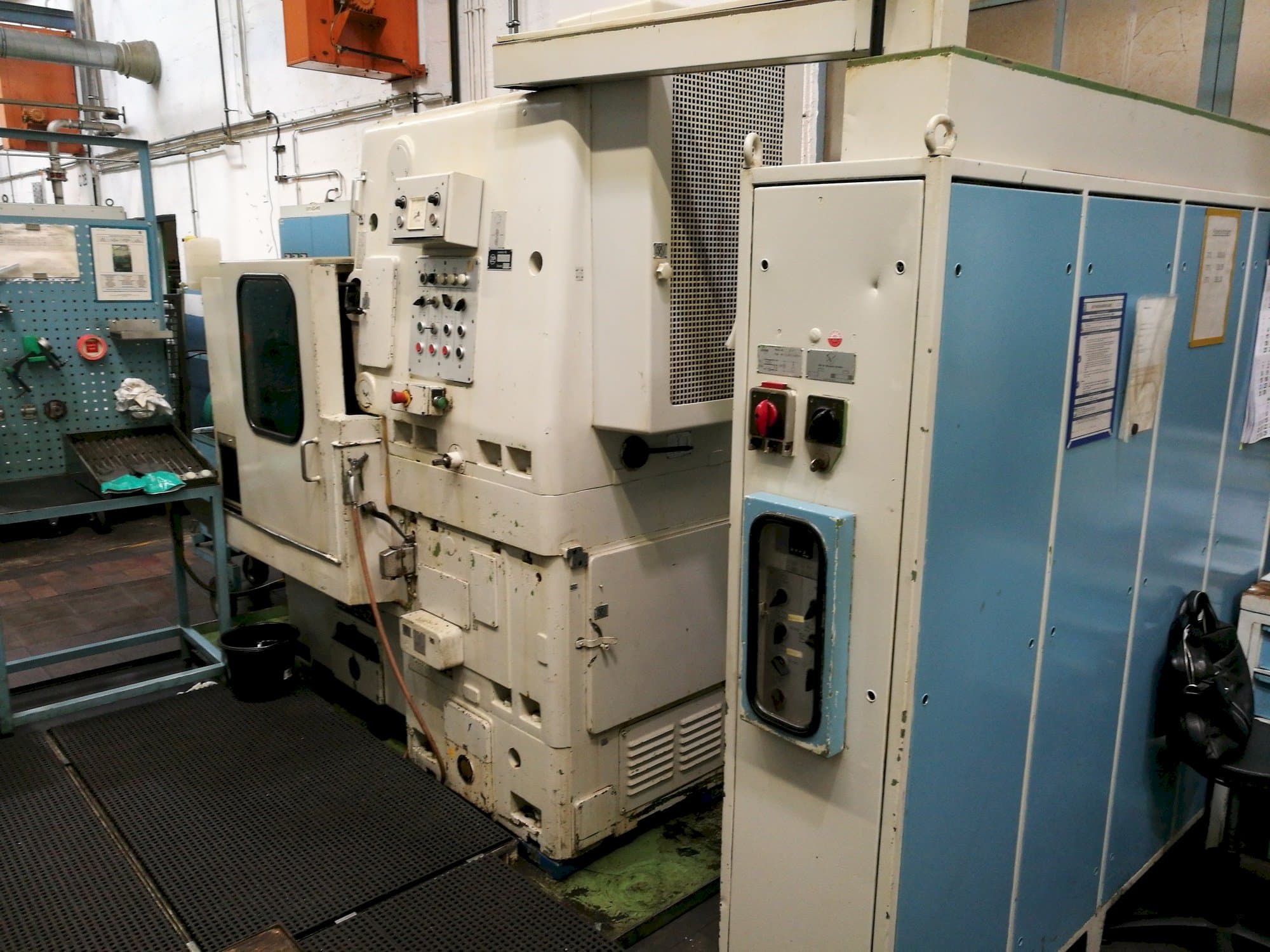 Prikaz stroja LORENZ LS400 sprijeda