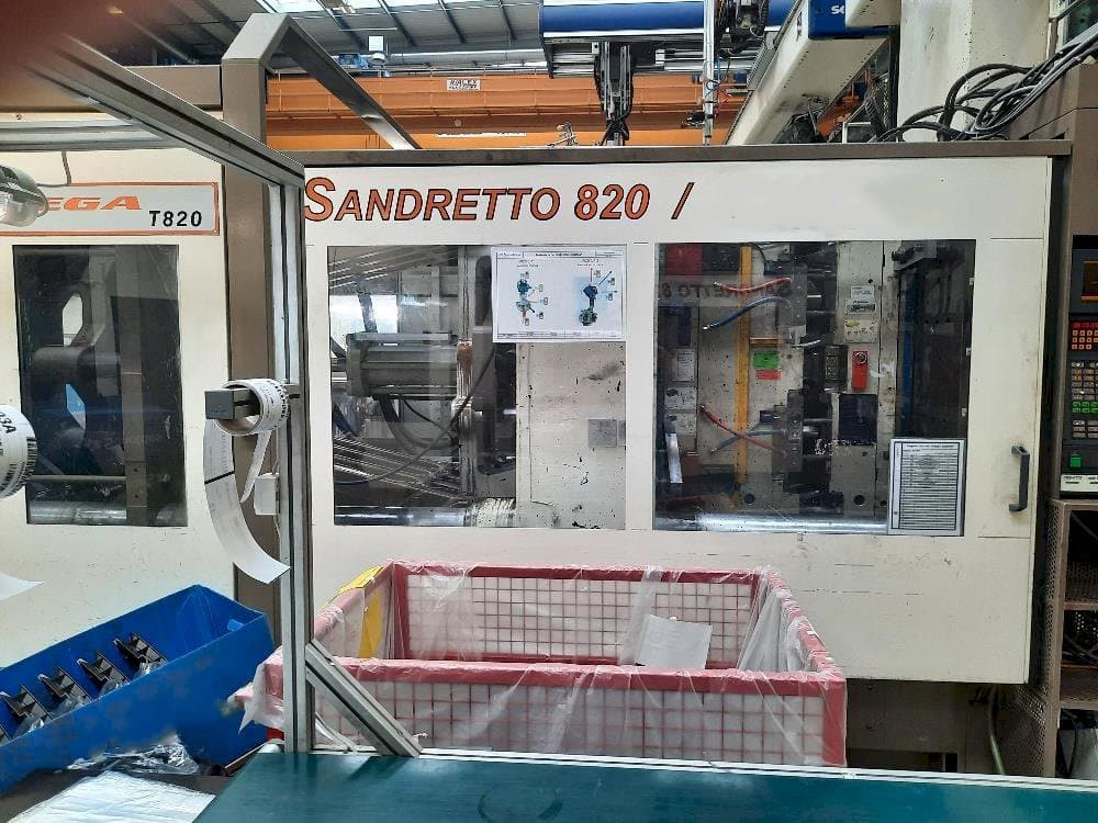 Prikaz stroja SANDRETTO 820/6434 sprijeda