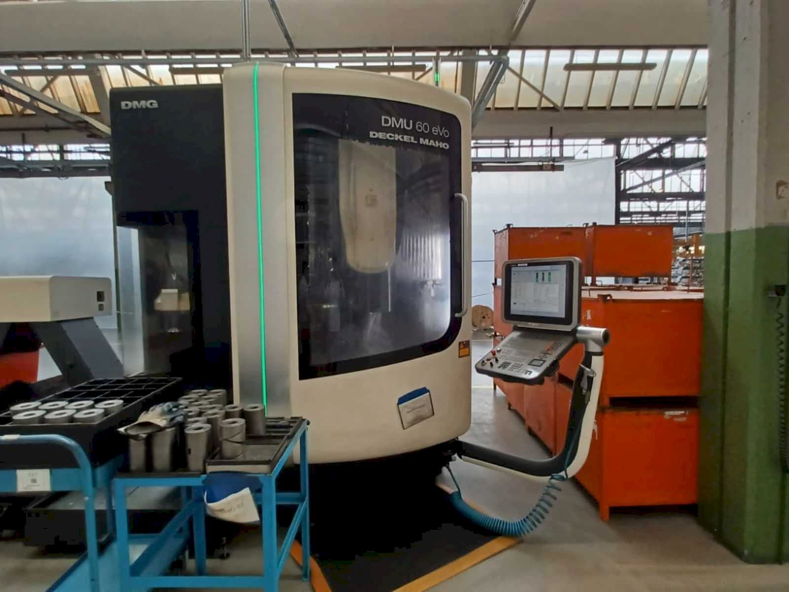 Prikaz stroja DMG MORI DMU 60 evo sprijeda