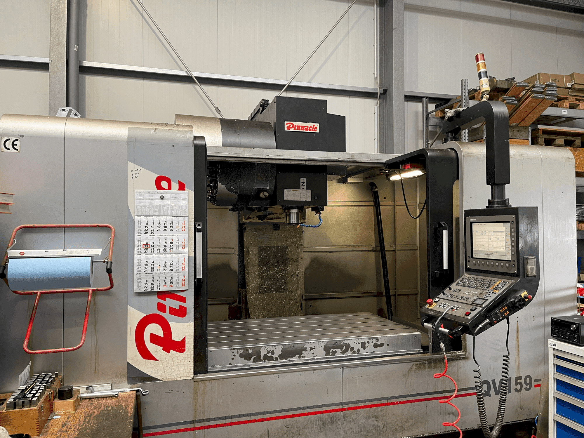 Prikaz stroja Pinnacle QV 159 sprijeda