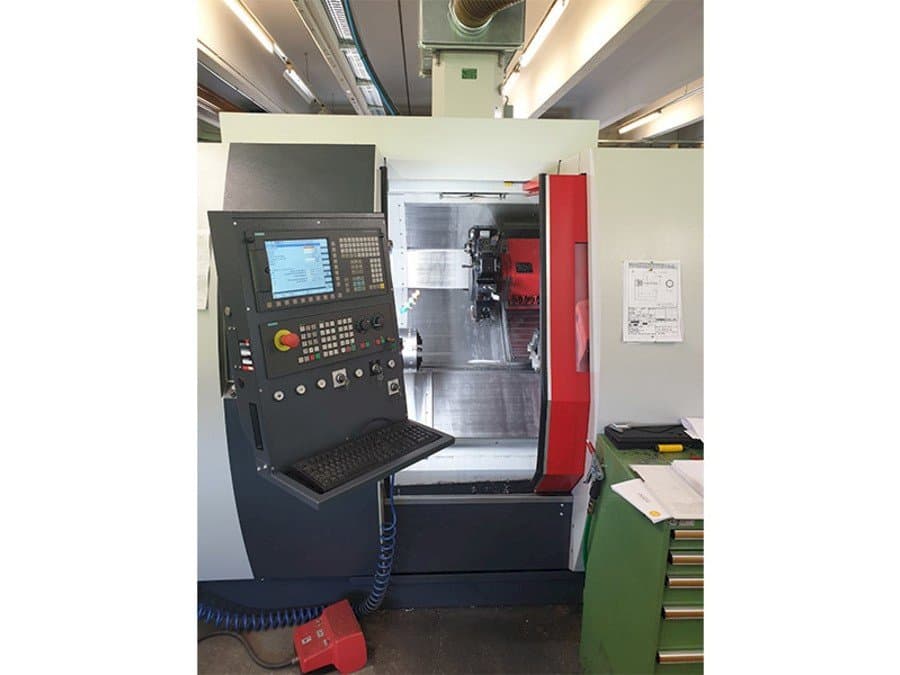 Prikaz stroja EMCO Turn E 65 sprijeda