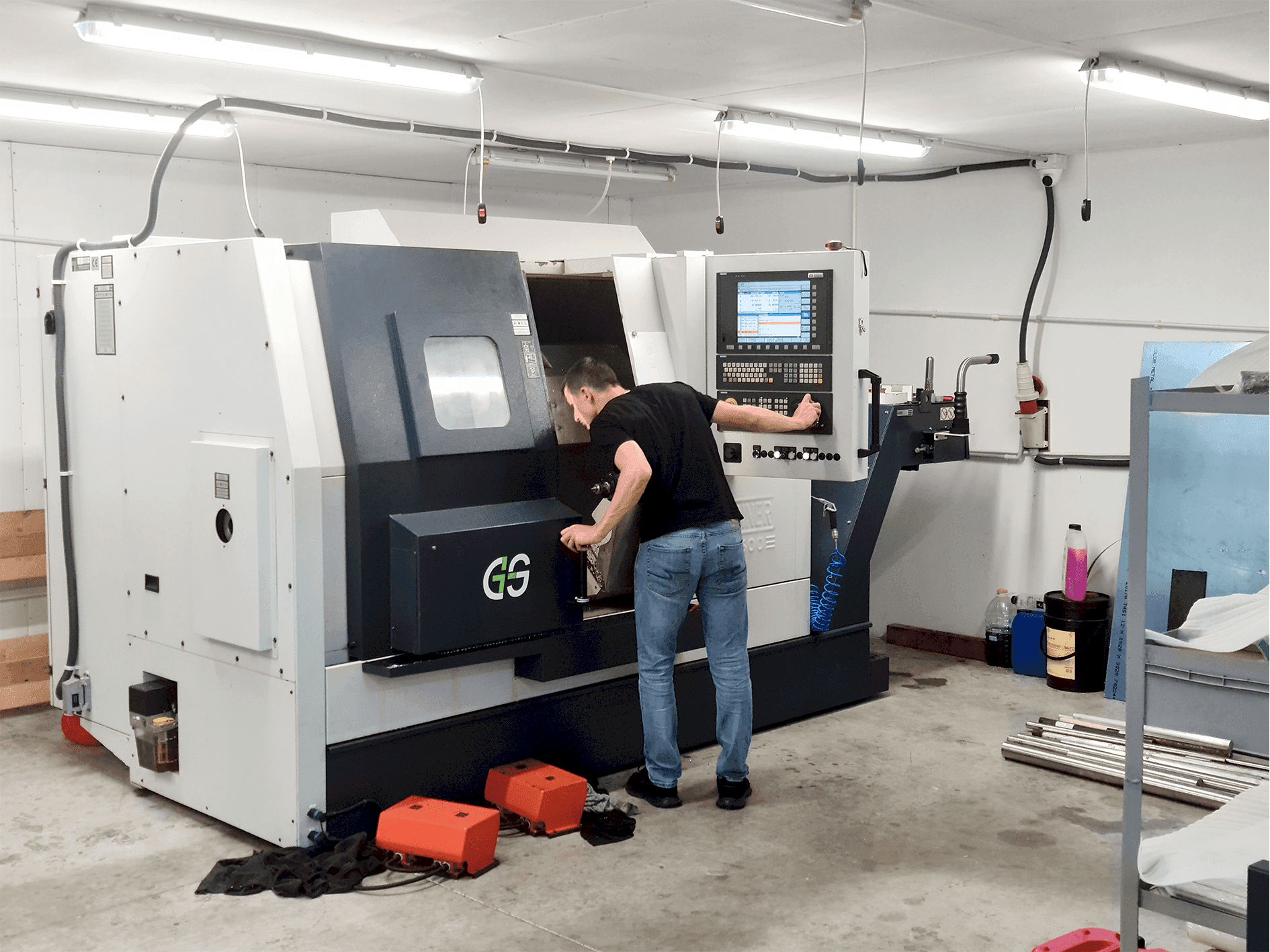 Prikaz stroja SPINNER TC 600 52 MCY sprijeda