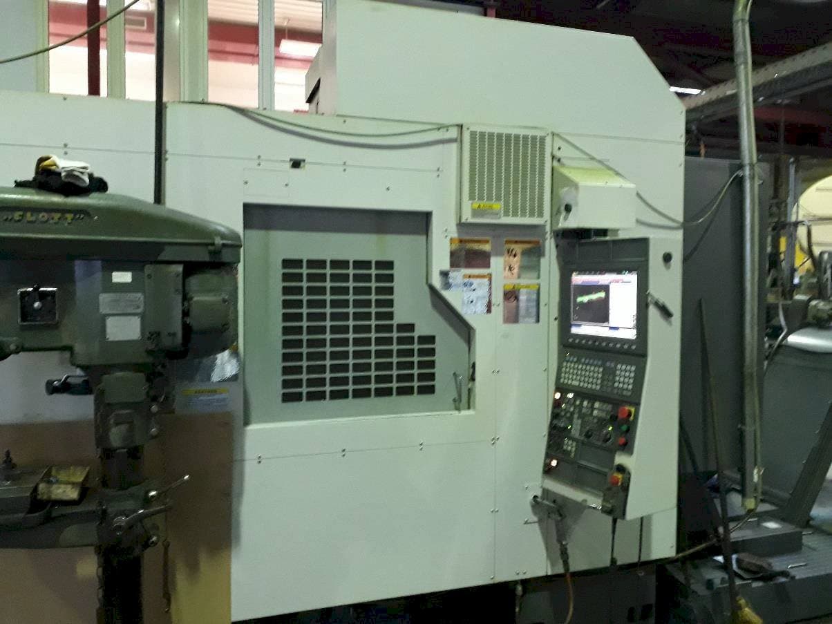 Prikaz stroja Okuma ACE Center MF-46VA sprijeda