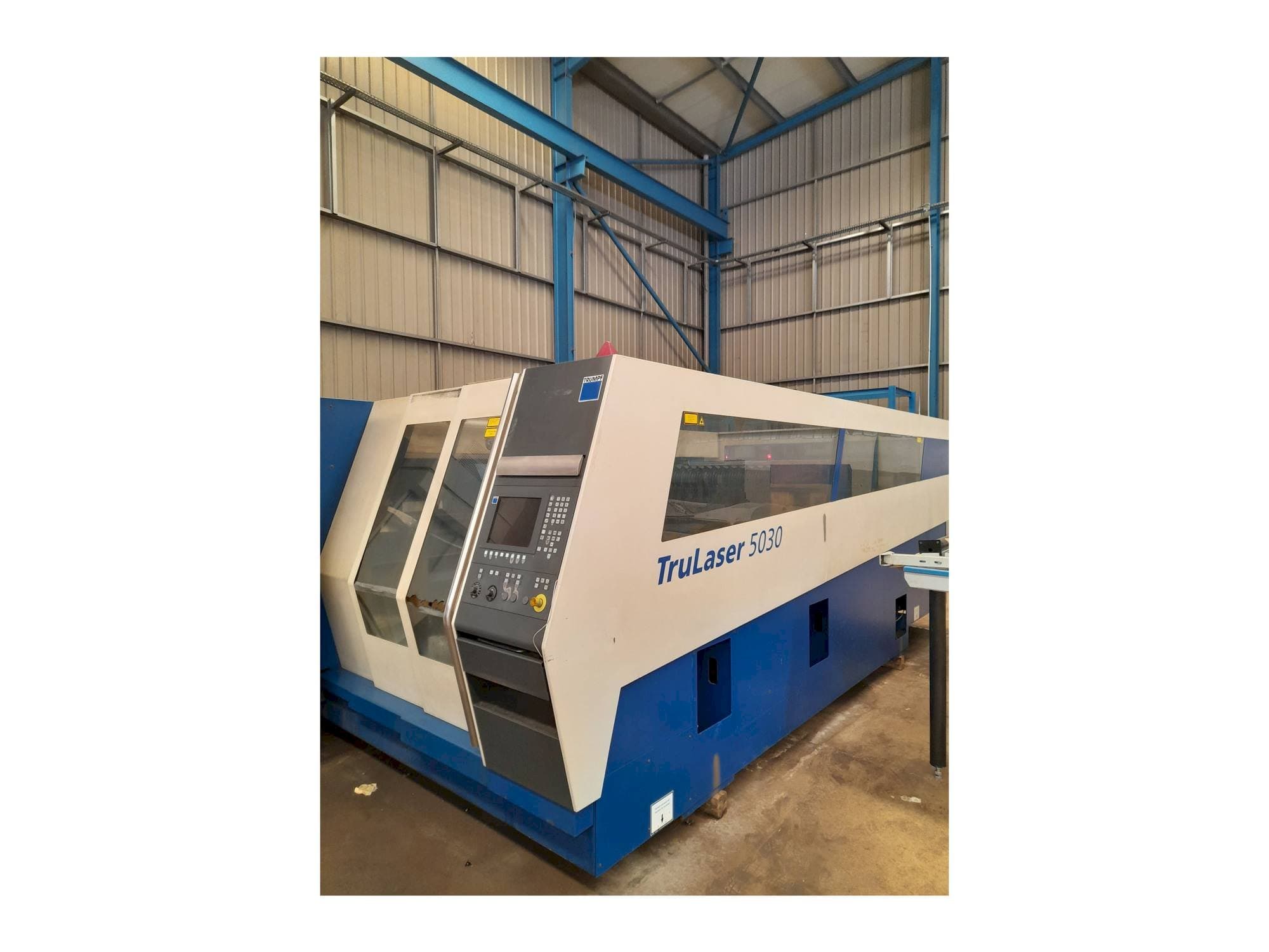 Prikaz stroja Trumpf Trulaser 5030 sprijeda
