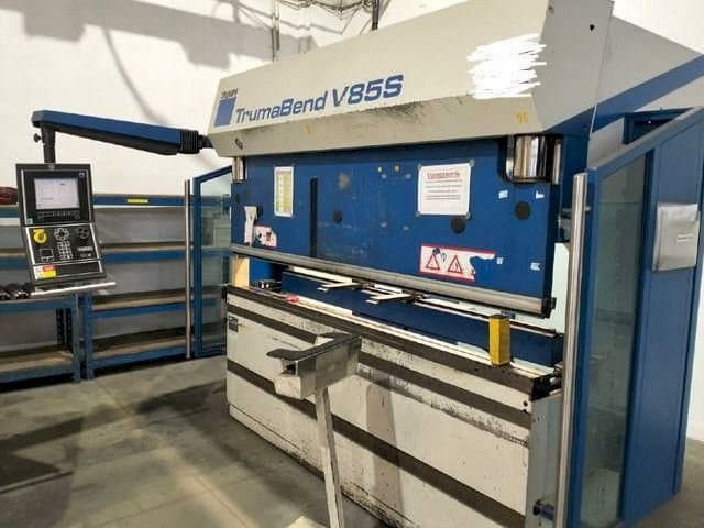 Prikaz  stroja Trumpf TrumaBend V85S  sprijeda