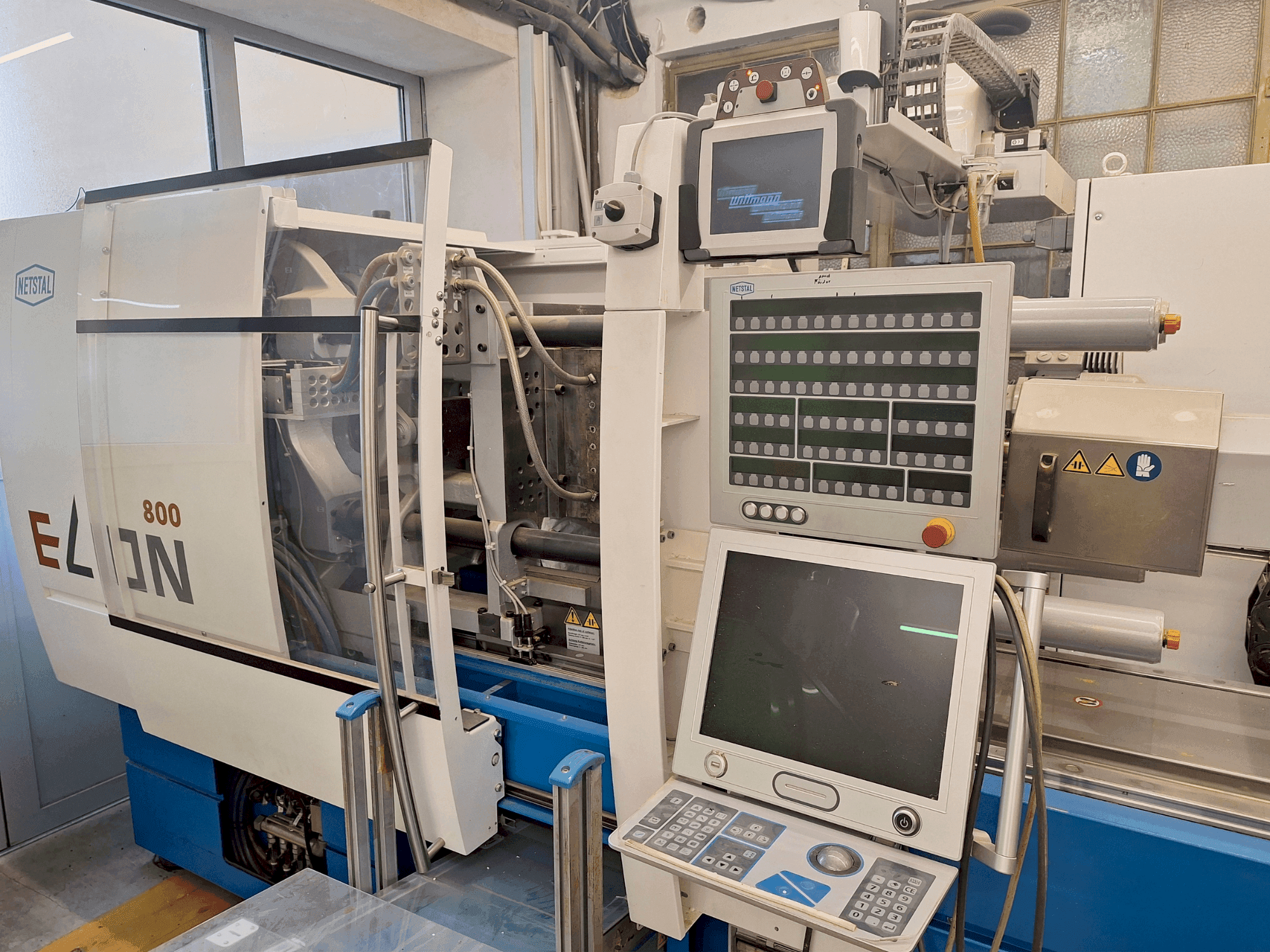Prikaz stroja Netstal Elion 800-270 sprijeda