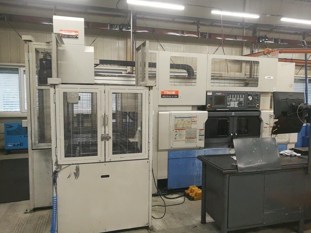 Prikaz stroja Mazak Multiplex 6100 + robot FLEX-GL50F sprijeda