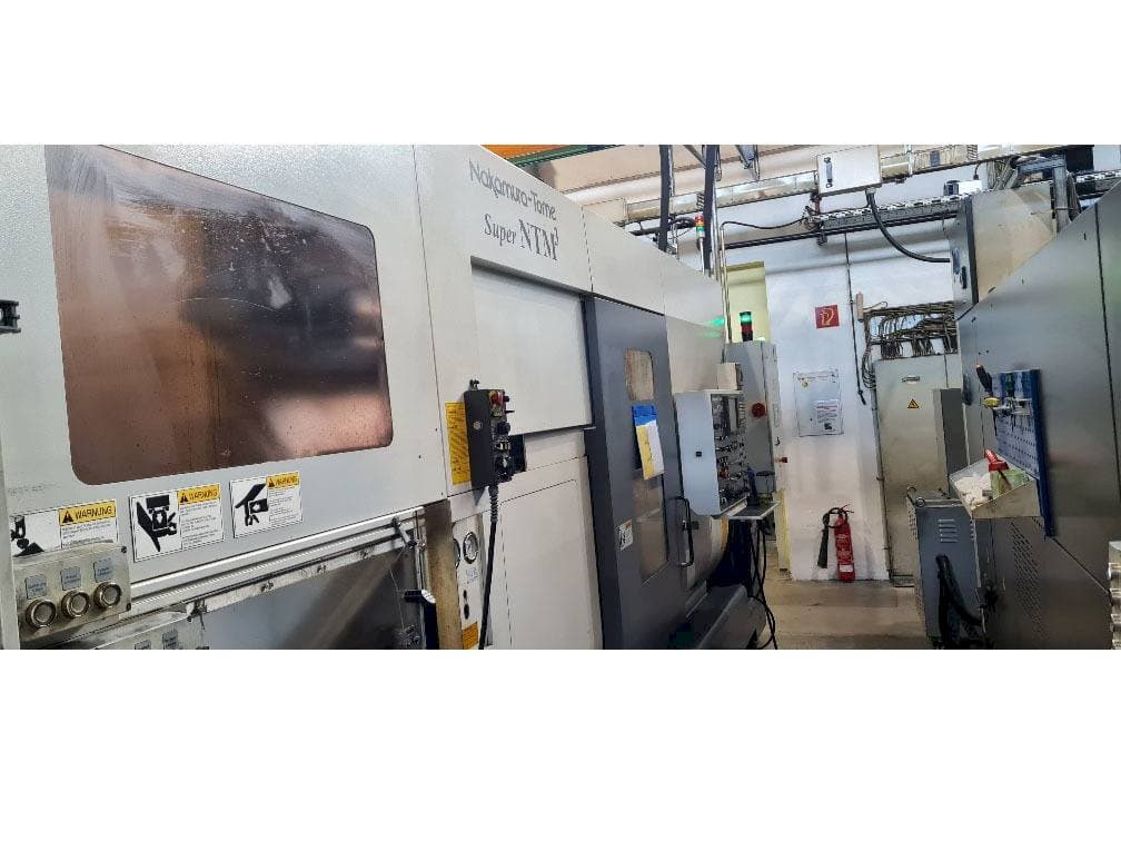 Prikaz stroja NAKAMURA Super NTM³ sprijeda