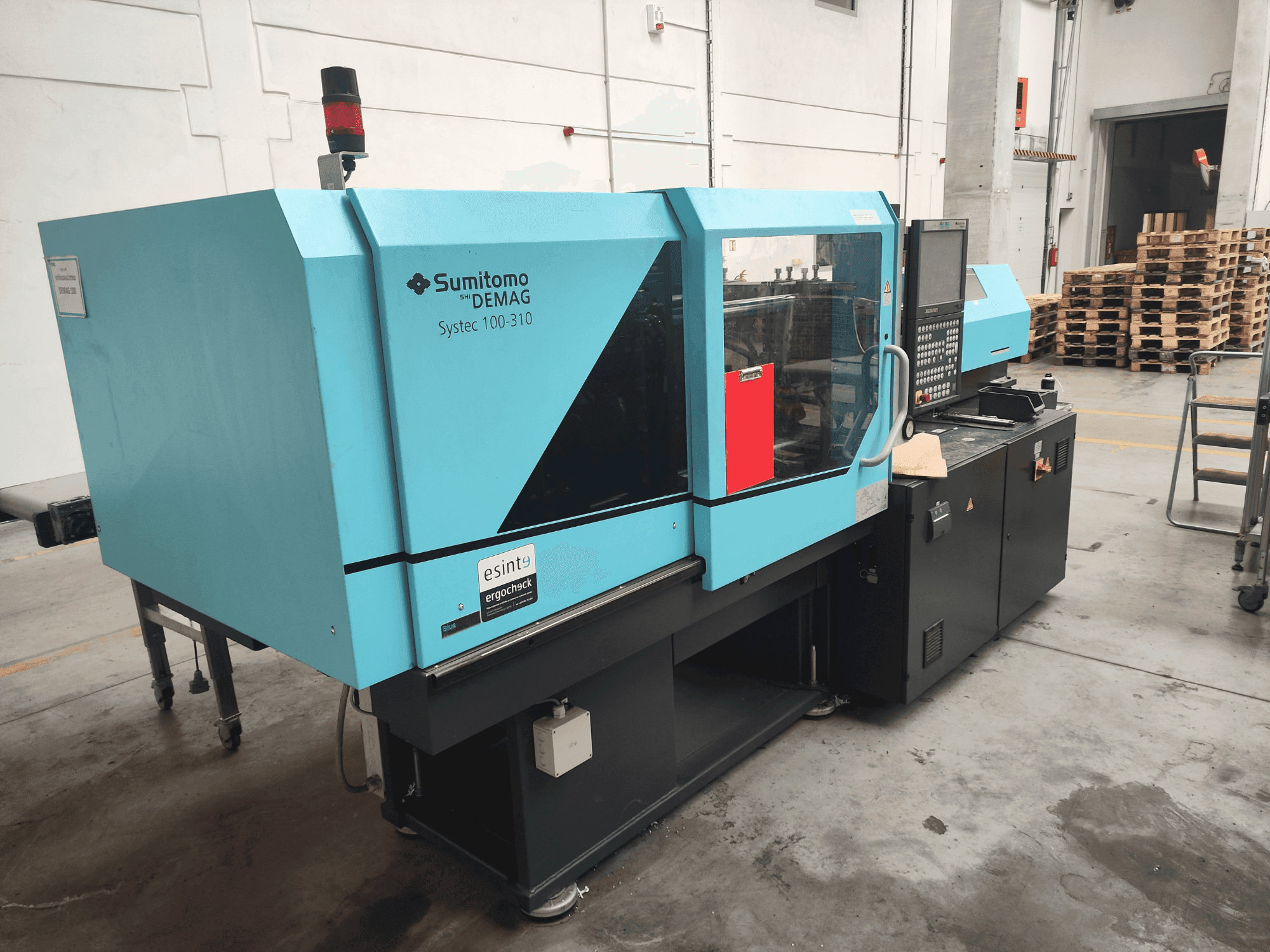 Prikaz stroja DEMAG Systec 100/420-310 sprijeda