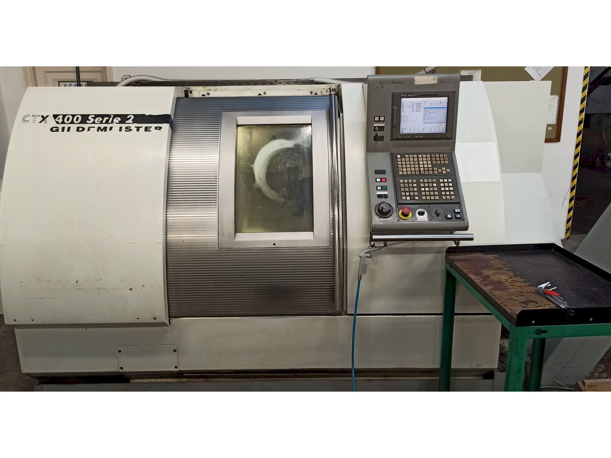 Prikaz stroja Gildemeister CTX 400 S2 sprijeda