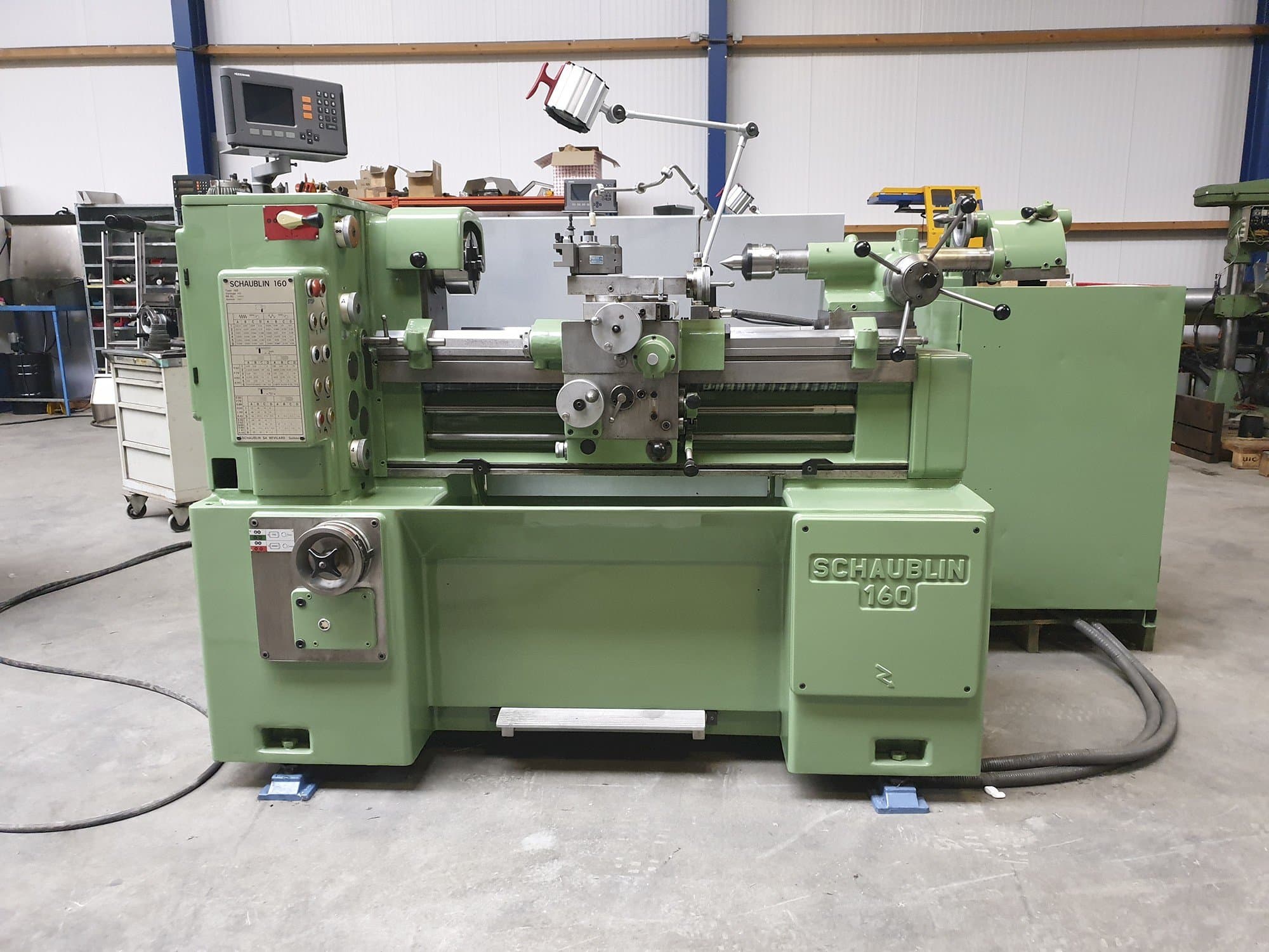 Prikaz  stroja SCHAUBLIN 160 sprijeda