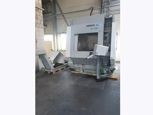 Prikaz stroja MIKRON VCP 1000 sprijeda