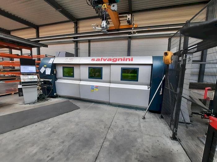 Prikaz  stroja Salvagnini L3 - 4020  sprijeda