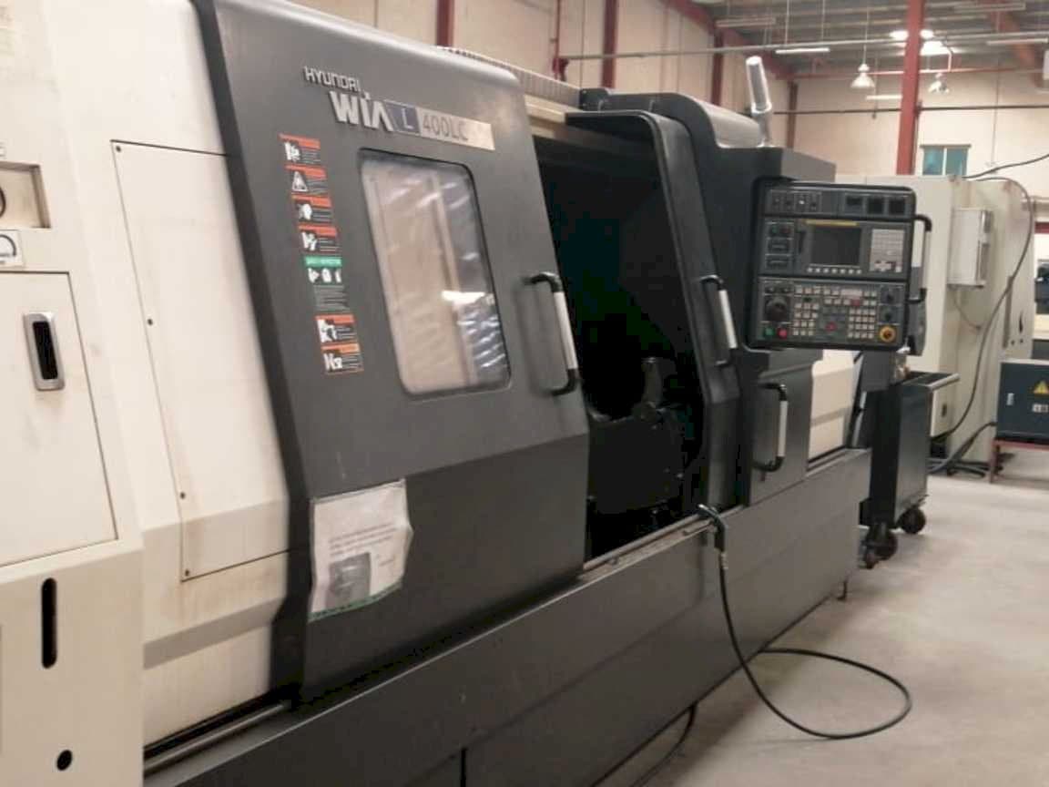 Prikaz lijeve strane stroja Hyundai Wia L400LC